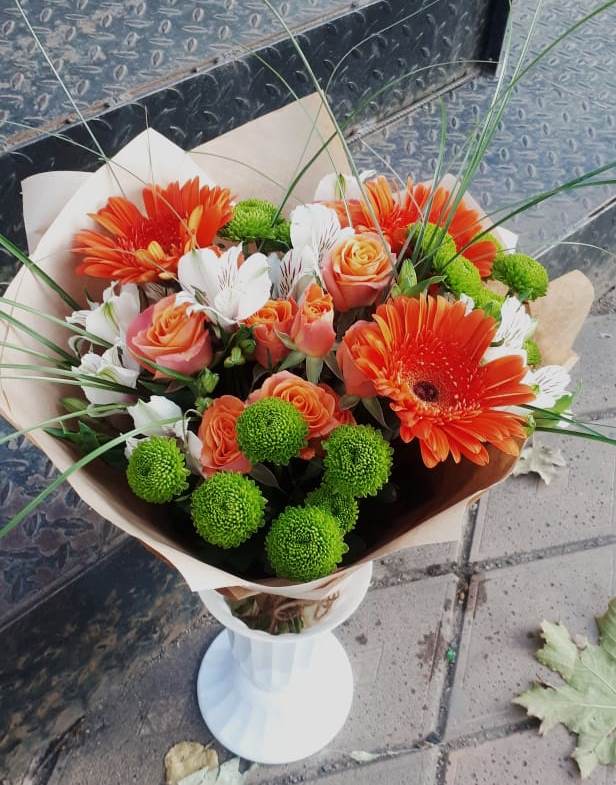 Букет цветов из: Герберы, Хризантемы, Альстромерии и Розы в Кулешовке