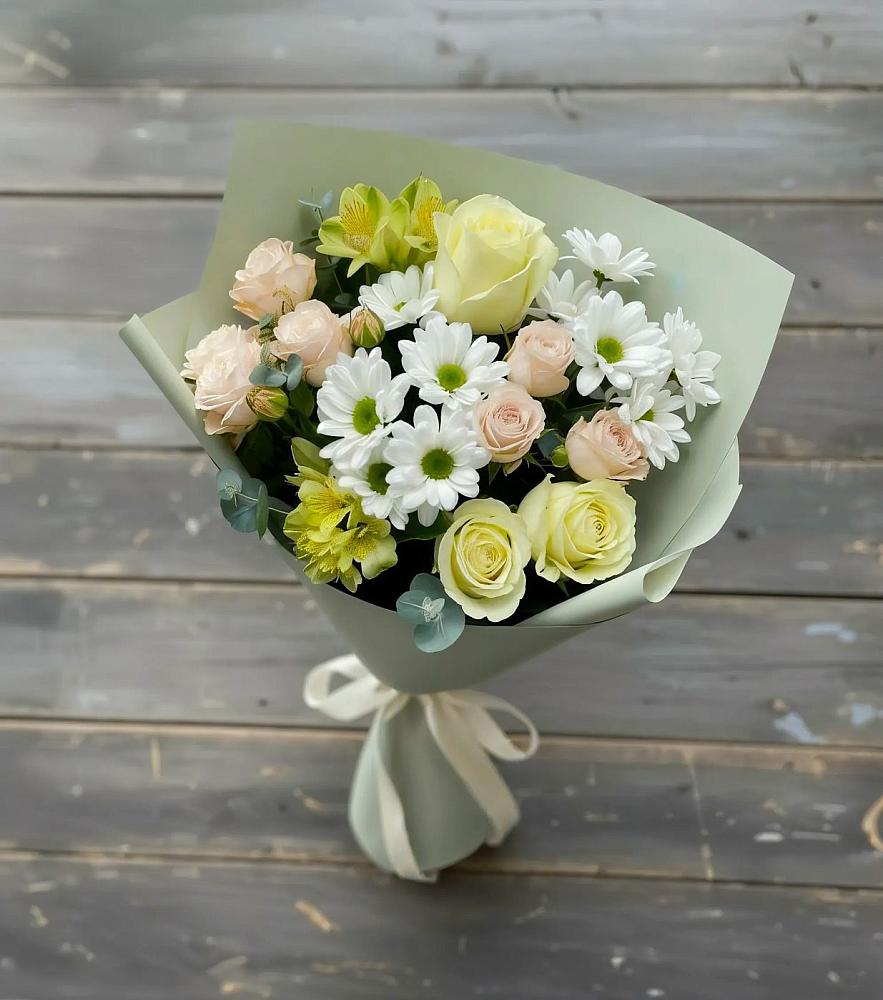 Букет цветов из: Альстромерии, Розы и Хризантемы в Кулешовке
