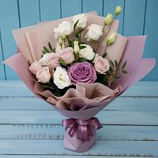 Букет цветов из:  Розы и Лизиантусы в Кулешовке