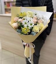 Букет цветов из:  Альстромерии, Розы и Хризантемы в Кулешовке