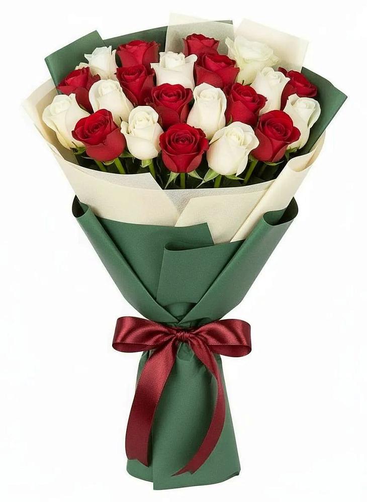 Букет Микс из красных и белых роз в Кулешовке