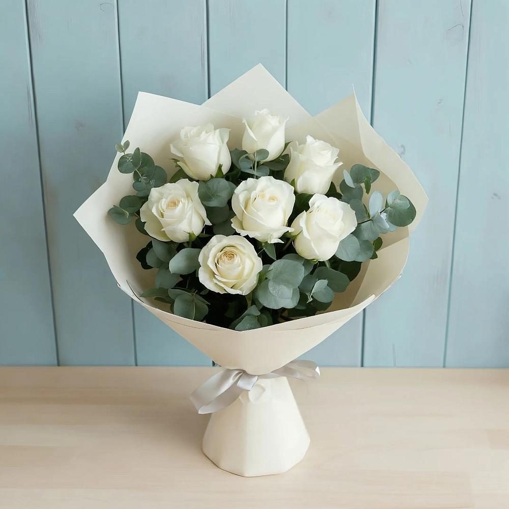 Букет Белые розы в Эвкалипте в Кулешовке