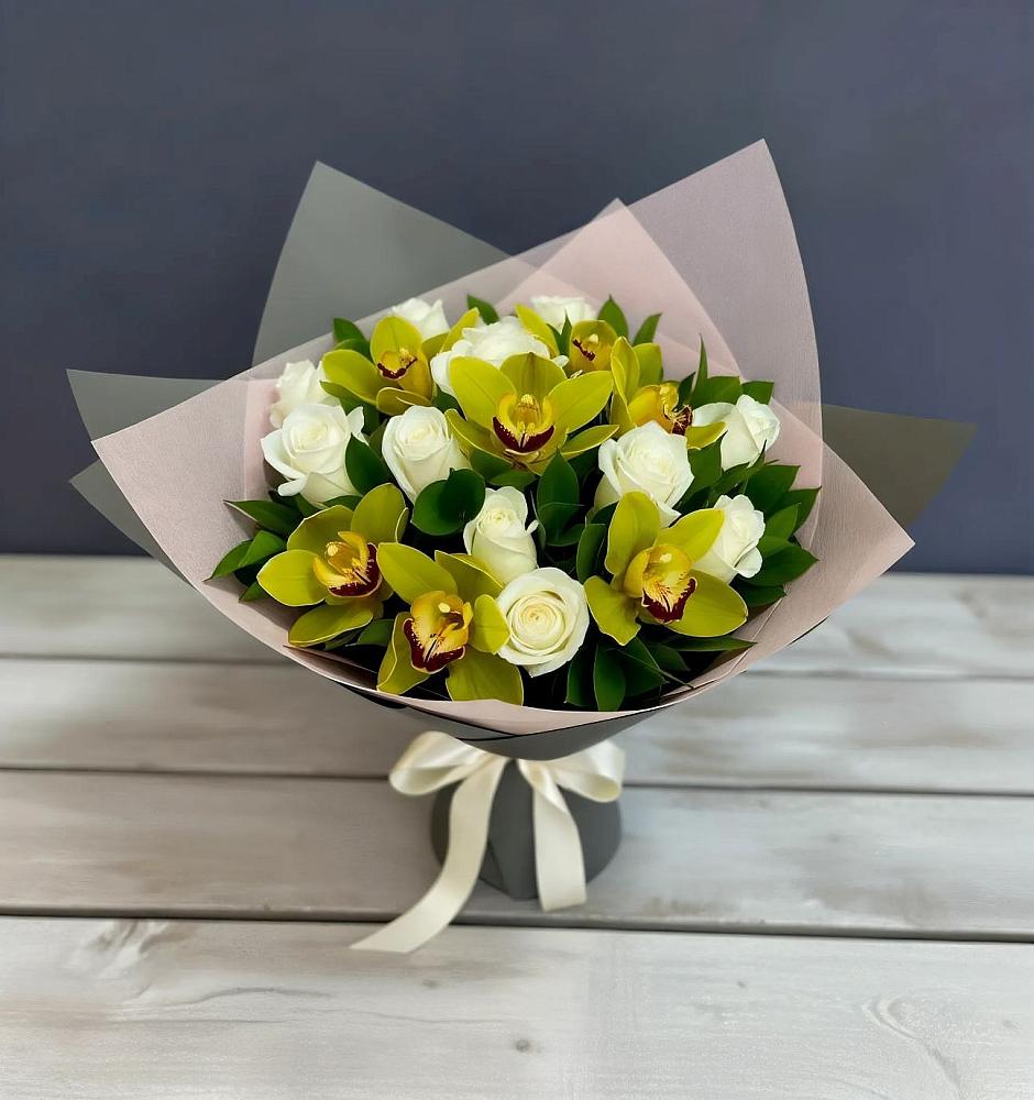 Букет цветов из: Орхидеи и Розы в Кулешовке