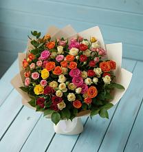 Букет Микс из разноцветных кустовых роз в Кулешовке
