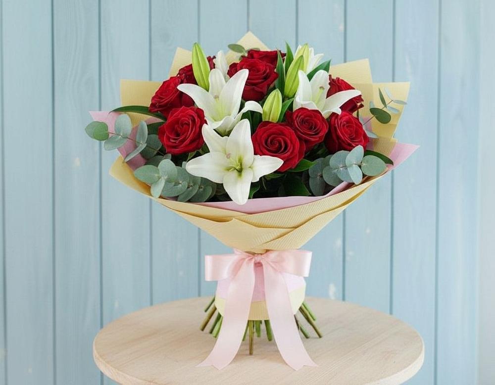 Букет цветов из: Лилии и Розы в Кулешовке